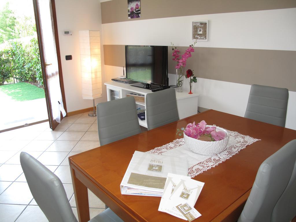 Luminoso Trilocale Con Piscina E Giardino Privato Apartamento Desenzano del Garda Exterior foto
