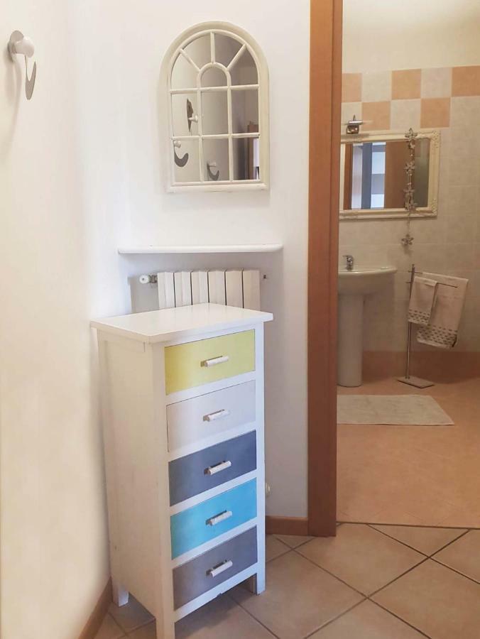 Luminoso Trilocale Con Piscina E Giardino Privato Apartamento Desenzano del Garda Exterior foto